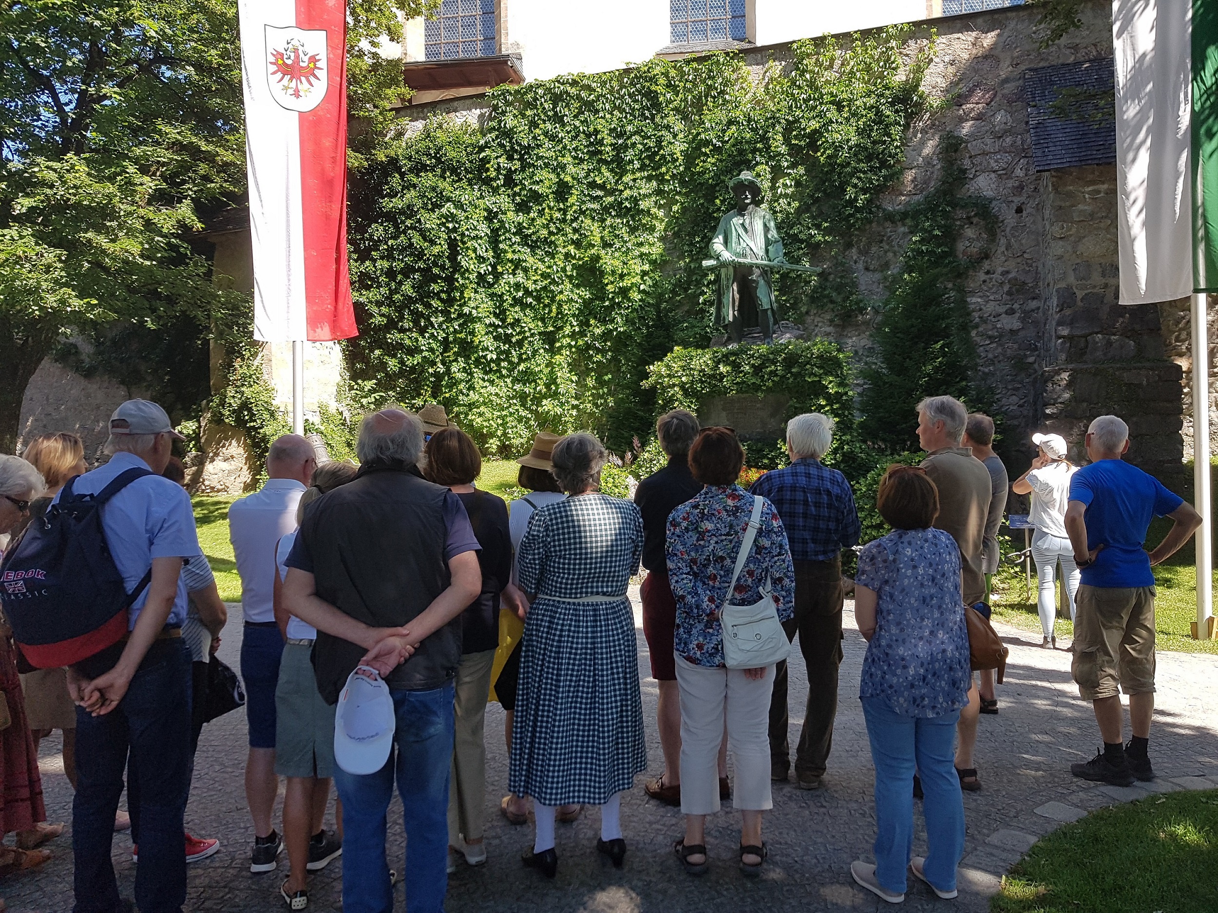 Kitzbühel. Porträts. In der Stadt. - Rundgang mit OSR Hans Wirtenberger & Dr. Helmuth Oehler am 29.06.2019. Foto: Wido Sieberer, Kitzbühel.